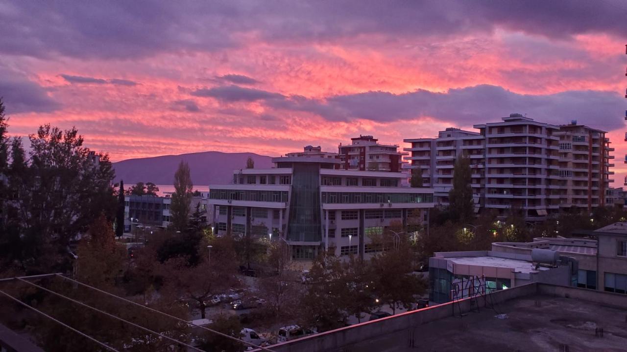 Olsi Appartement Vlorë Buitenkant foto